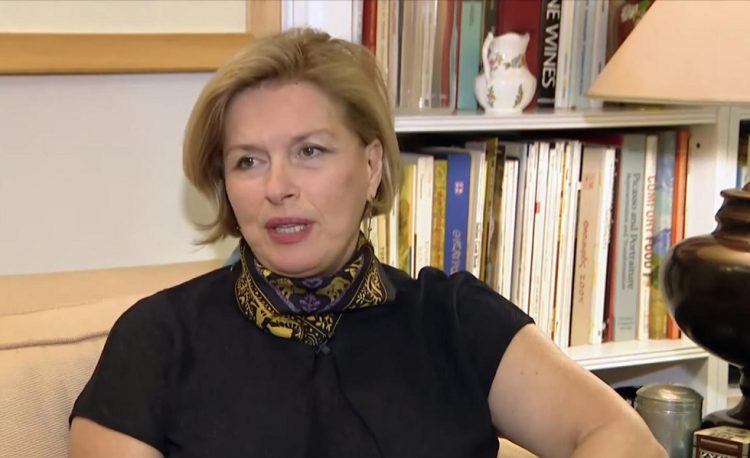 Γκάγκα: Θα πάρουμε τις ζωές μας πίσω πολύ γρήγορα -Υπομονή δύο με τρεις εβδομάδες