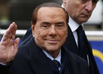 Η ιταλική κεντροδεξιά προτείνει και επίσημα τον Σίλβιο Μπερλουσκόνι για την Προεδρία της Δημοκρατίας