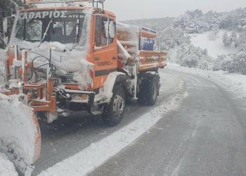«Καθαρό» το οδικό δίκτυο  της Περιφέρειας Θεσσαλίας – Επιχειρούν παντού  στα ορεινά τα μηχανήματα!