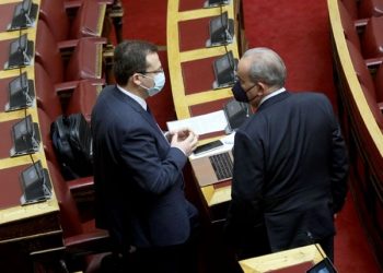Ο Θανάσης Λιούτας από το βήμα της Ολομέλειας για τον νέο Αναπτυξιακό Νόμο