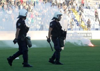 Την απομάκρυνσή τους από τα γήπεδα ζητούν οι αστυνομικοί