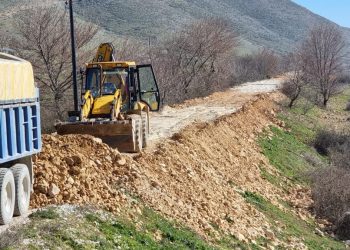 Ενισχύει αναχώματα στο Βλοχό η  Περιφέρεια Θεσσαλίας