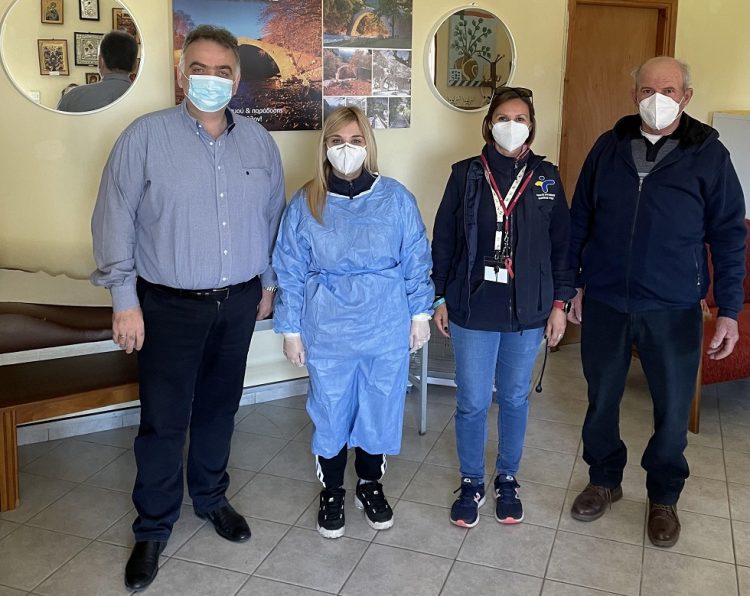 Συνεχίζονται οι έλεγχοι του ΕΟΔΥ με rapid test στον ν. Τρικάλων