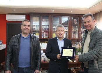 Για την προσφορά του στον Αερομοντελισμό τιμήθηκε ο Περιφερειάρχης Θεσσαλίας Κώστας Αγοραστός