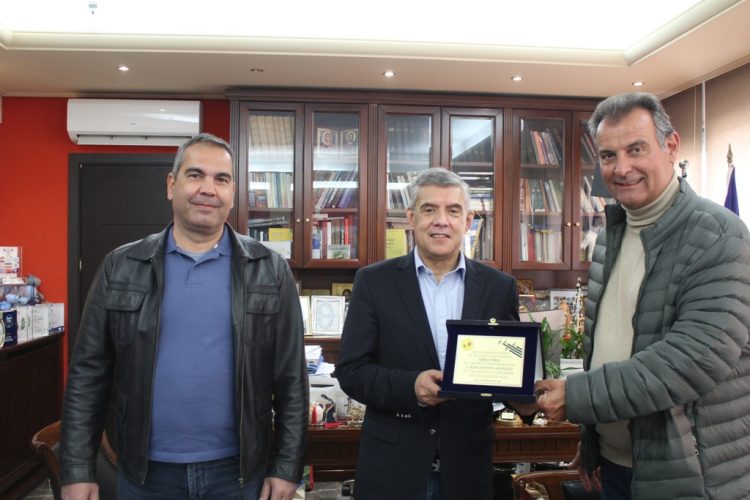 Για την προσφορά του στον Αερομοντελισμό τιμήθηκε ο Περιφερειάρχης Θεσσαλίας Κώστας Αγοραστός