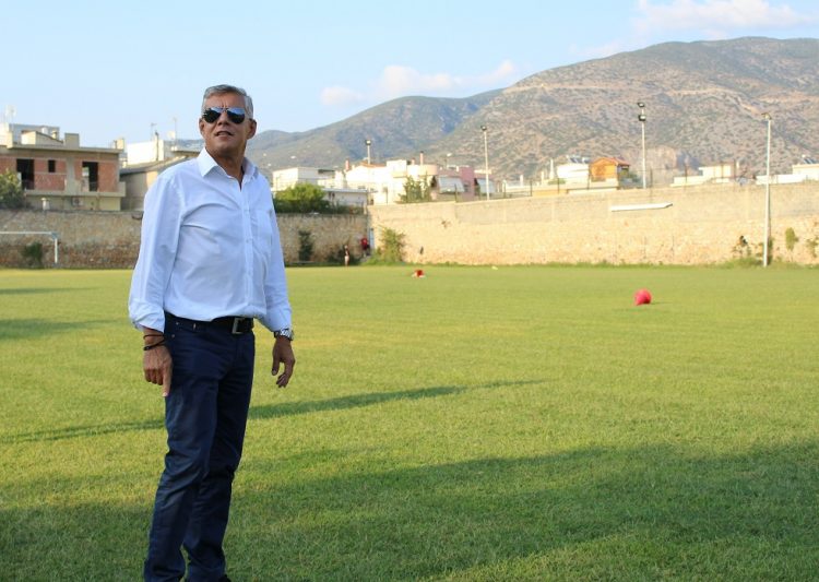 Το γήπεδο του Παλαμά βελτιώνει η Περιφέρεια Θεσσαλίας με νέο χλοοτάπητα