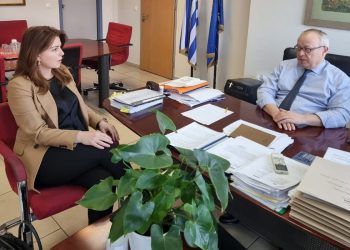 «Πρέσινγκ»Παπακώστα  για να επισπευσθούν οι διαδικασίες για τις αναπηρικές συντάξεις
