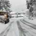 Επιχειρούν για δεύτερη μέρα τα μηχανήματα για τον αποχιονισμό του οδικού δικτύου