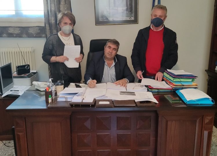 Μαράβας: Κλείνουμε τα αυτιά μας στις «Κασσάνδρες»
