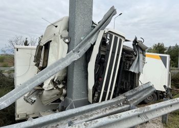 Θανατηφόρο τροχαίο έξω από τη Λάρισα