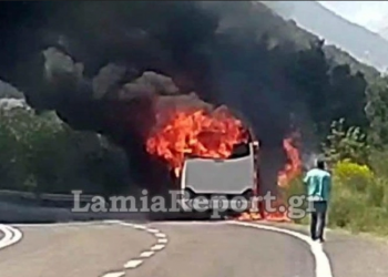 Φωτιά σε λεωφορείο με 30 προσκόπους στις στροφές του Μπράλου