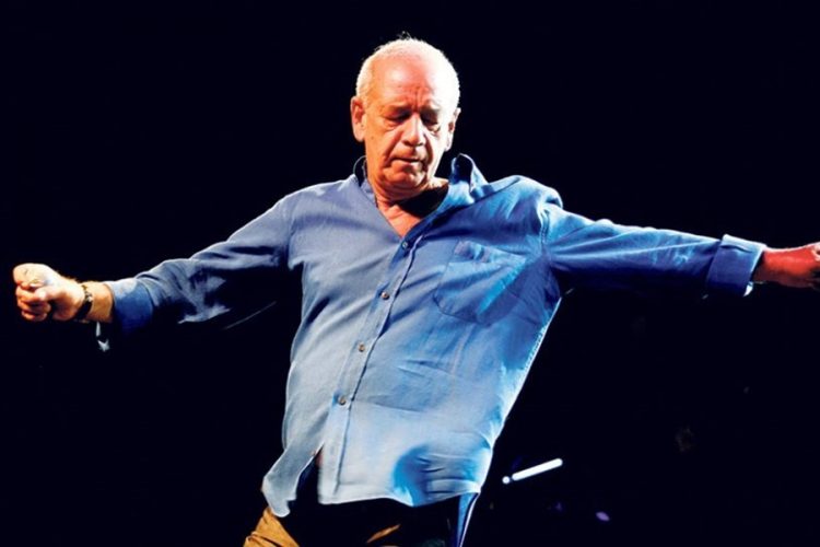 10χρόνια συμπληρώνονται σήμερα  17 Απρίλη από τη μέρα που σίγησε η πηγαία λαϊκή φωνή του Δημήτρη Μητροπάνου