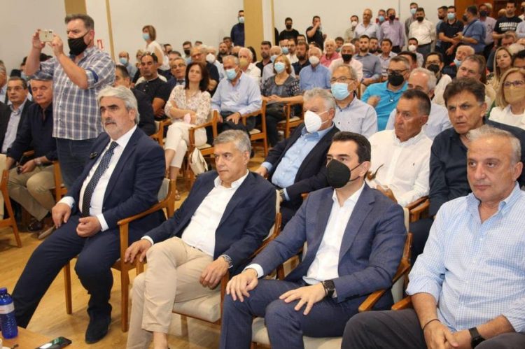 Τη στρατηγική της Κυβέρνησης για την ενεργειακή μετάβαση ανέπτυξε ο Κώστας Σκρέκας σε πολυπληθές ακροατήριο στο Επιμελητήριο Τρικάλων