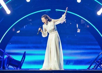 Eurovision: Η Αμάντα μάγεψε και πήρε το εισιτήριο για το Σάββατο