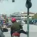 Viral βίντεο με… χαλαρό Λαρισαίο ντελιβερά που ξεκουράζεται στο φανάρι!