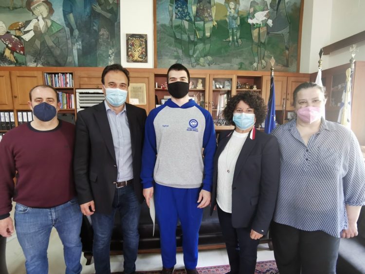Επιβράβευση παγκόσμιας κλάσης τρικαλινού αθλητή από τον Δήμαρχο Τρικκαίων