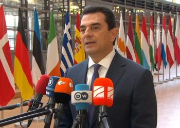Σκρέκας από τις Βρυξέλλες: «Να εκπέμψει η Ευρώπη μήνυμα ενότητας και αλληλεγγύης για την αντιμετώπιση της ενεργειακής κρίσης»