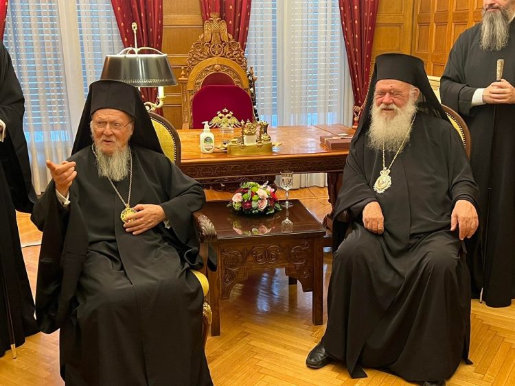 Σε ευχάριστο κλίμα έγινε η συνάντηση Οικουμενικου Πατριάρχη – Αρχιεπισκόπου Ιερωνύμου
