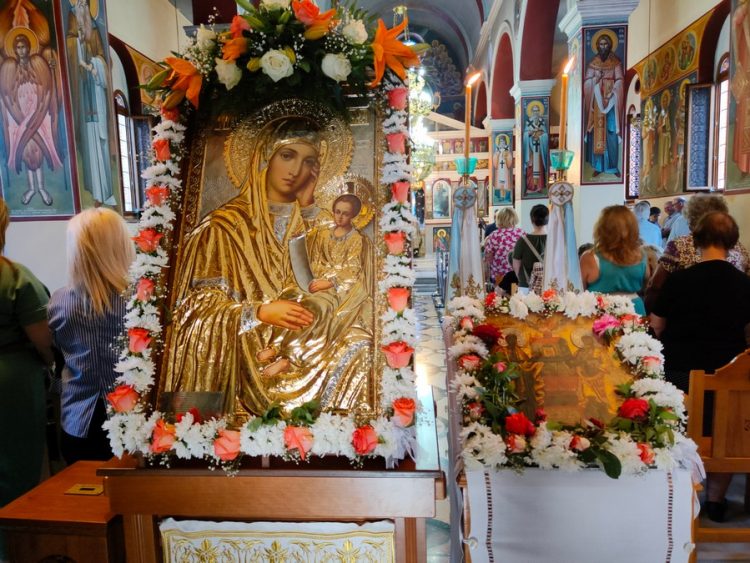 ΦΑΡΚΑΔΟΝΑ | Κλήρος και λαός τίμησαν την Παναγία την Γιάτρισσα και τους Αποστόλους Πέτρο και Παύλο