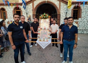 ΦΑΡΚΑΔΟΝΑ | Κλήρος και λαός τίμησαν την Παναγία την Γιάτρισσα και τους Αποστόλους Πέτρο και Παύλο