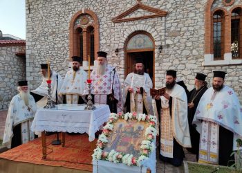ΦΑΡΚΑΔΟΝΑ | Κλήρος και λαός τίμησαν την Παναγία την Γιάτρισσα και τους Αποστόλους Πέτρο και Παύλο