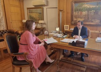 «Στήριξη στον πληγέντα αγροκτηνοτροφικό κλάδο». Συνάντηση Κ. Παπακώστα με τον Υπουργό Αγροτικής Ανάπτυξης