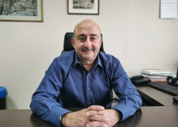 Η ΝΔ επιβάλλεται να κάνει ‘παιδομάζωμα’
