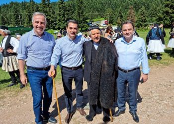 Ο Σκρέκας στα ειδυλλιακά λιβάδια του Περτουλίου για το αντάμωμα Σαρακατσαναίων