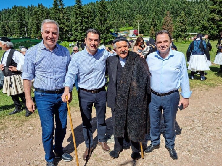 Ο Σκρέκας στα ειδυλλιακά λιβάδια του Περτουλίου για το αντάμωμα Σαρακατσαναίων