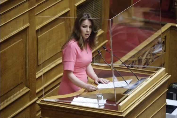 Αιχμές Κ. Παπακώστα προς τα αντιπολιτευτικά έδρανα