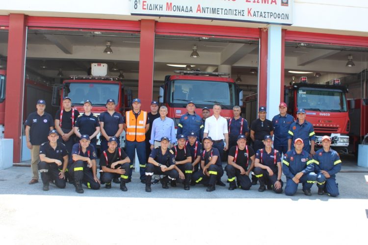 Δεκαέξι Βούλγαροι Πυροσβέστες με τέσσερα οχήματα στη Λάρισα για την αντιμετώπιση των πυρκαγιών