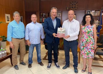 Επίσκεψη της Πανελλήνιας Ομοσπονδίας Βλάχων στον Χρήστο Μιχαλάκη