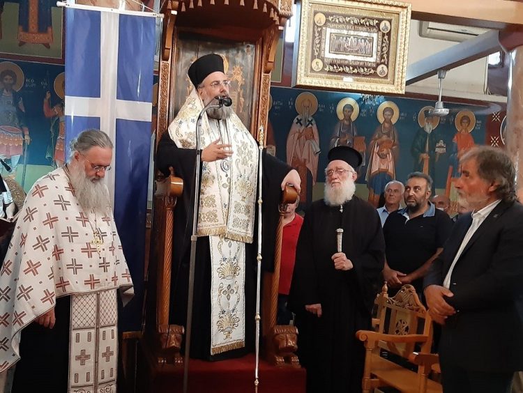 Σταυροφόρο – Οικονόμο χειροθέτησε  τον π. Αθανάσιο Ανδρέου ο Μητροπολίτης Τρίκκης Χρυσόστομος