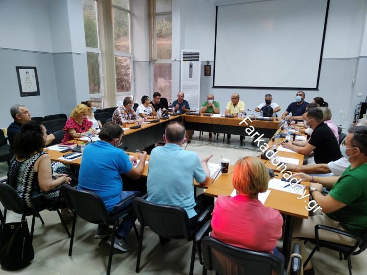 Δημοτικά Συμβούλια: Άλλαξαν (πάλι) οι τρόποι συνεδριάσεων!