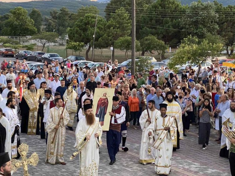 Μεγαλειώδης λιτανεία της Αγίας Μεγαλομάρτυρος Μαρίνης στους Νέους Πόρους