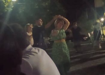 Η πρόεδρος Γριζάνου μας τρελαίνει με τις χορευτικές της ικανότητες (ΒΙΝΤΕΟ)