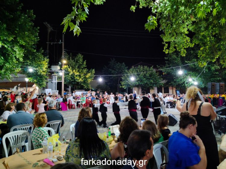 Τραγούδι, κέφι, χορός και υψηλές παρουσίες στο πανηγύρι της  Κρήνης