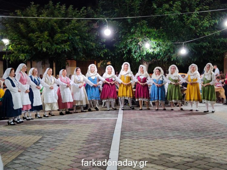 Τραγούδι, κέφι, χορός και υψηλές παρουσίες στο πανηγύρι της  Κρήνης