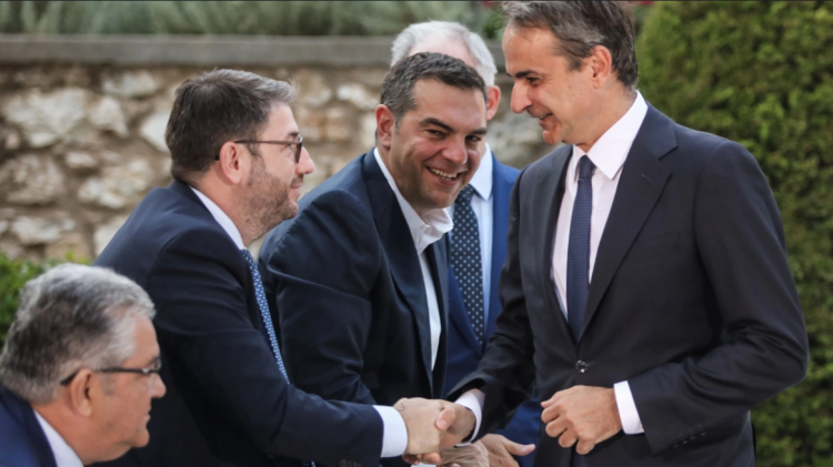 Μητσοτάκης στο προεδρικό Μέγαρο: Ούτε εκλογές, ούτε ανασχηματισμός – Να πάτε διακοπές