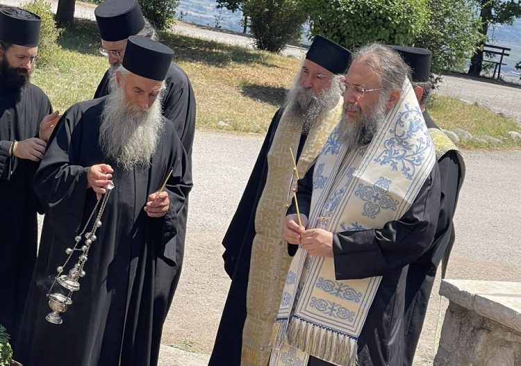 Τρισάγιο στον τάφο του μακαριστού Γέροντος Ιγνατίου