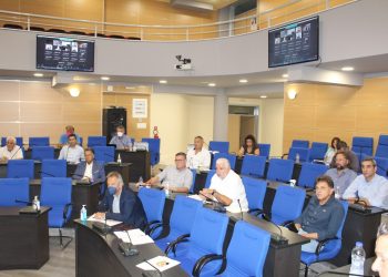 Ολοκληρώνονται οι εργασίες αποκατάστασης στο νέο δρόμο του κυκλικού κόμβου Διαλεχτού Τρικάλων – Σε εξέλιξη η εγκατάσταση του οδοφωτισμού