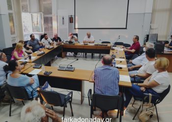 Αναβλήθηκε λόγω μη απαρτίας η συνεδρίαση του Δημοτικού Συμβουλίου Φαρκαδόνας