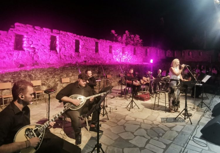 Λαμπρή μουσική παράσταση για τη Μ. Ασία στα Τρίκαλα