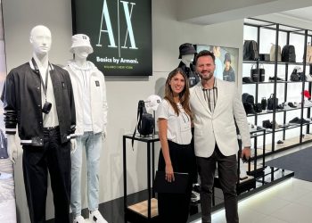Επίσημος διανομέας Emporio Armani στα Τρίκαλα το KARAKIKES shopping center
