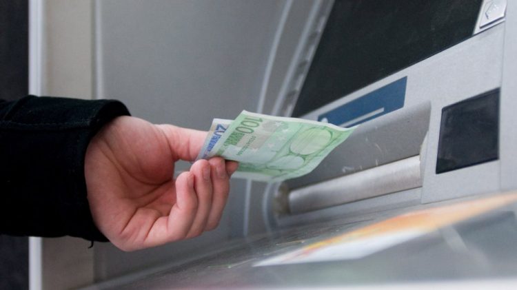 Η αυξημένη είσπραξη φόρων φέρνει νέα μέτρα – Ετοιμάζεται το «πακέτο» για τη ΔΕΘ