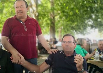 Χειραψία με νόημα