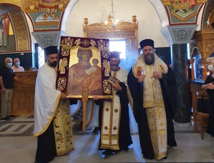 Παραμονή της Παναγίας στο Ζάρκο και την Οιχαλία ο Δεσπότης
