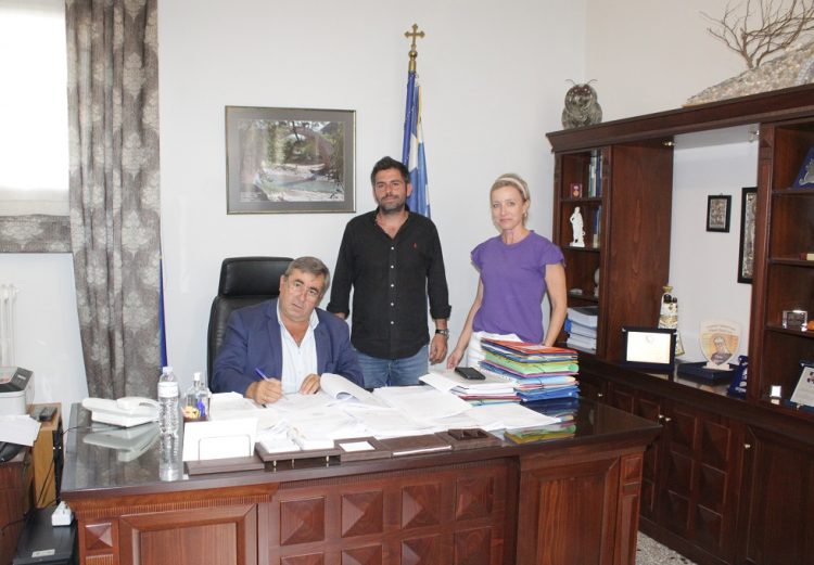 «Όσο υπάρχουν στον κόσμο παιδιά, ζώα και λουλούδια μην φοβάστε. Όλα θα πάνε καλά…»