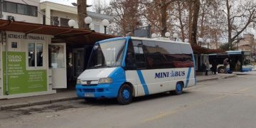 Με τα mini bus και το τρενάκι του Αστικού ΚΤΕΛ στο παζάρι