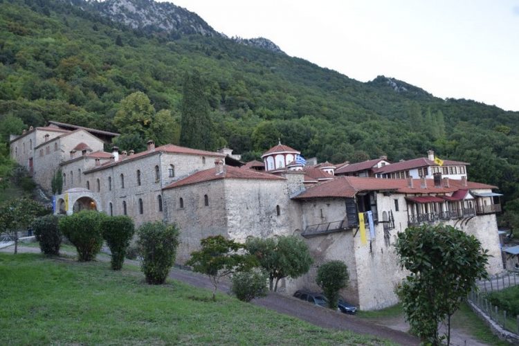Η Ενθρόνιση νέου Ηγουμένου στην Ιερά Μονή Αγίου Βησσαρίωνος Δουσίκου